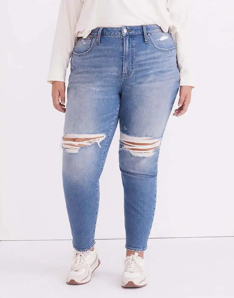 Best Jeans For Pear Shape: Flattering Styles for Curvy Women