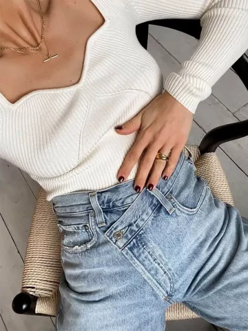 Bodysuit With Jeans 001