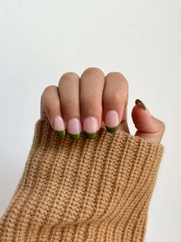 Green French Tip Nails 001