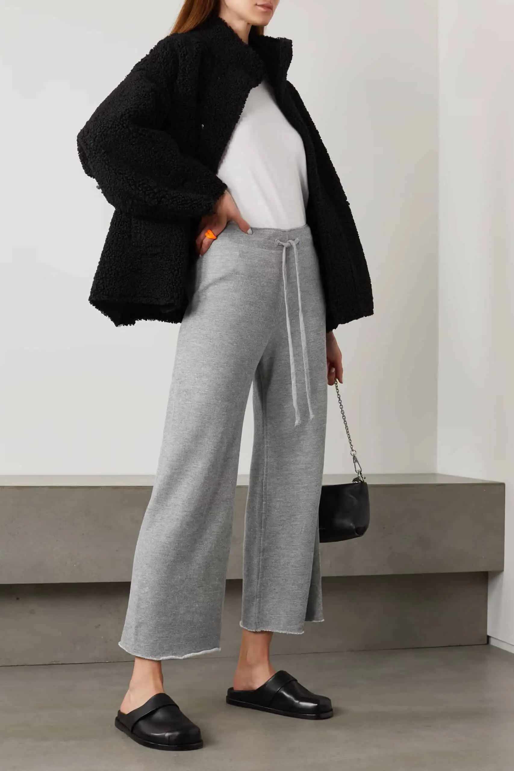 What To Wear With Grey Sweatpants: Get The Best Style Inspiration
